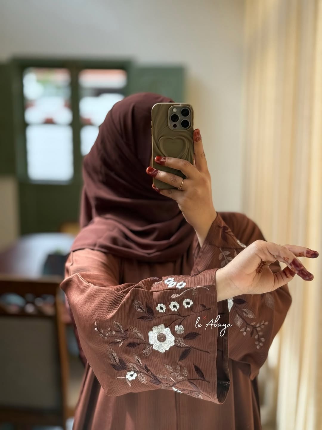 Jafran hand work abaya pitol coller