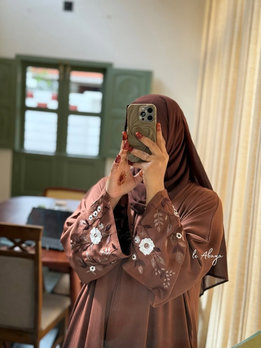 Jafran hand work abaya pitol coller